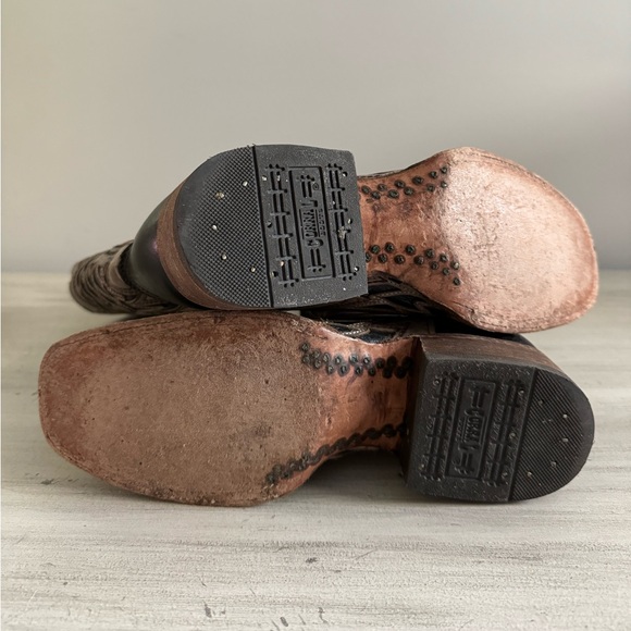 Rare Corral Vintage Heart & Wings square toe cowgirl boot | sz 7 - Picture 2 of 12